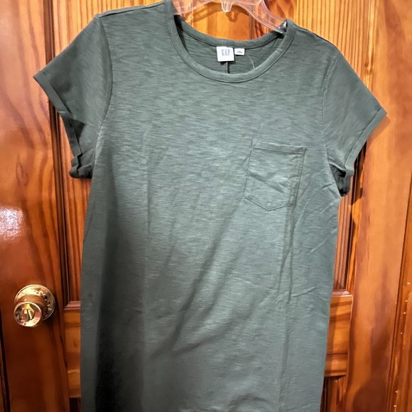 GAP Dresses & Skirts - GAP Women's Green Pocket T-shirt Dress
